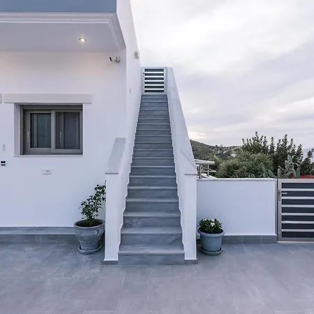 Apartment Lychnos Kamilari